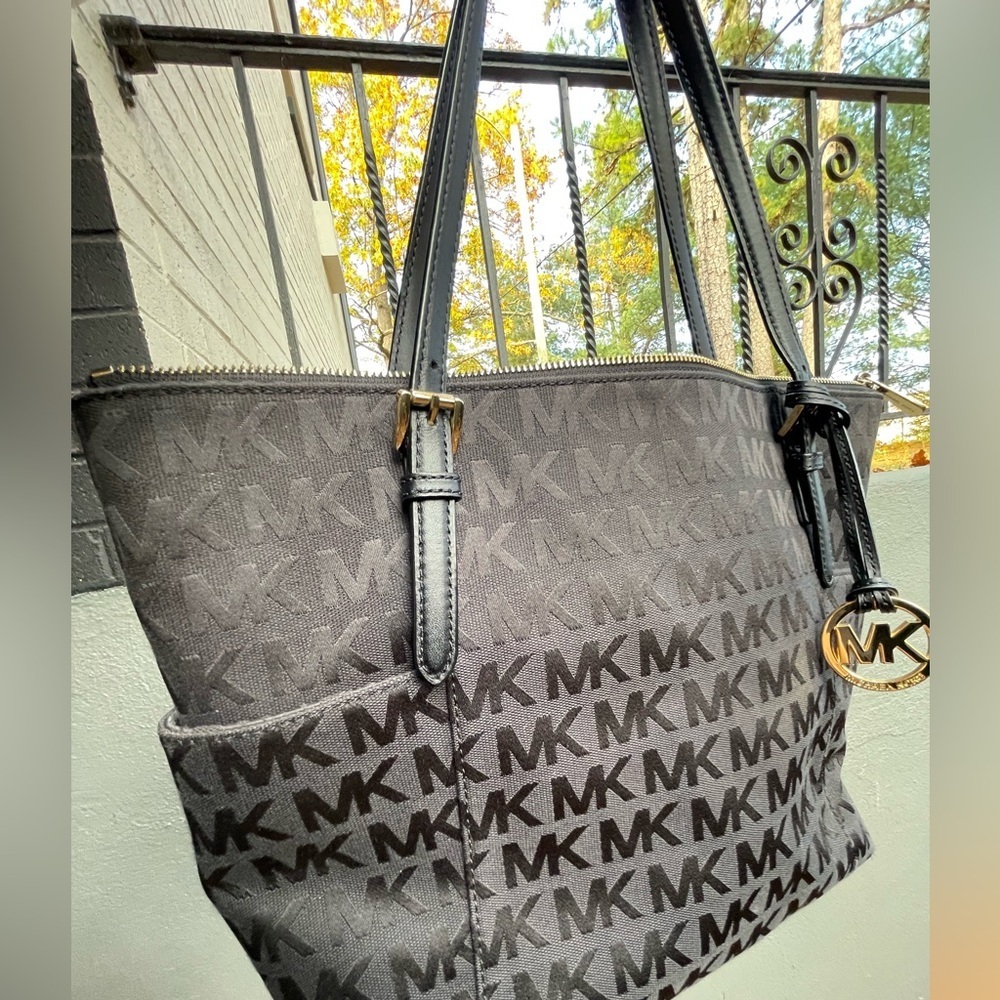 MICHAEL KORS BAG,Michael Kors Black Monogram Handbag - Picture 6 of 17